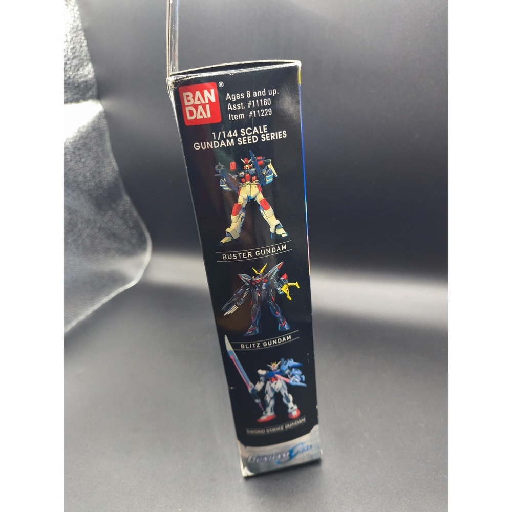Vintage 2003 Bandai Gundam Seed SWORD STRIKE GUNDAM 1/144 Scale Model Kit NIB - Picture 5 of 9
